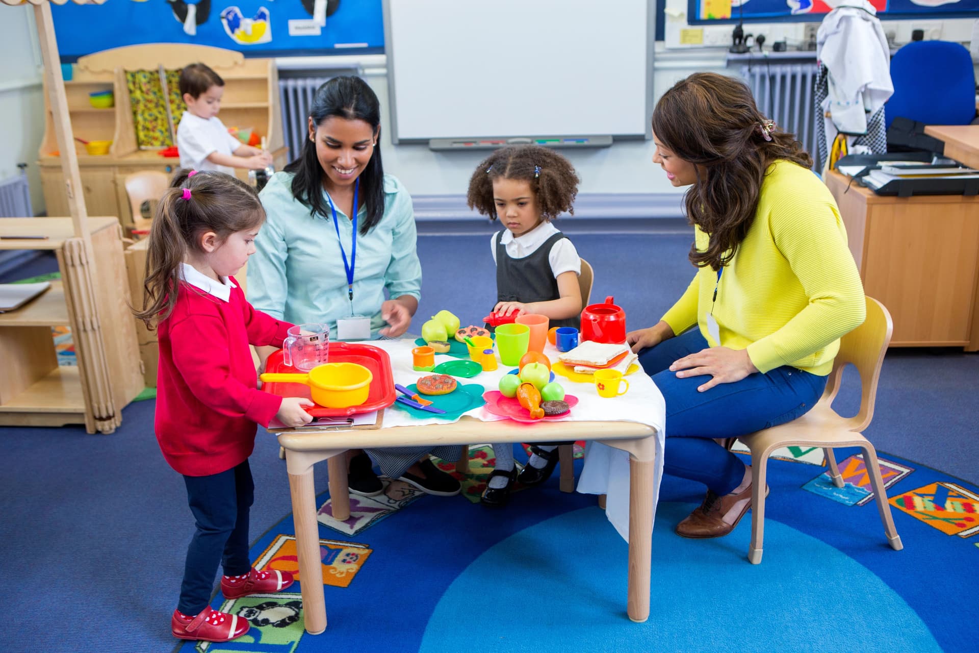 Les parents dont les enfants poursuivent des études ou une formation peuvent bénéficier de déductions pour frais d'instruction. Les parents dont les enfants poursuivent des études ou une formation peuvent bénéficier de déductions pour frais d'instruction.